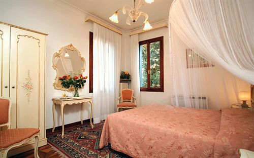 Hotel Bernardi Semenzato Venedig Exteriör bild